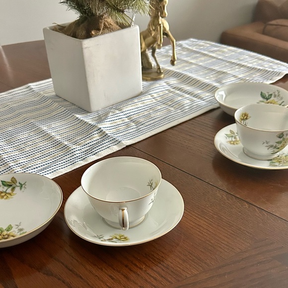 Citadel China serving and tea service Floral Yellow and gold - Picture 1 of 6